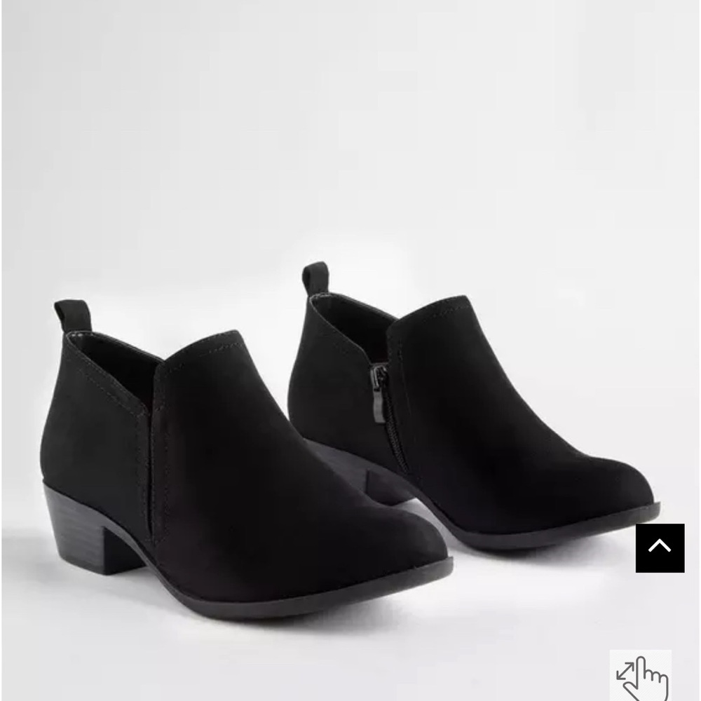 Torrid Side Dip Ankle Bootie- 10.5WW (NWT)